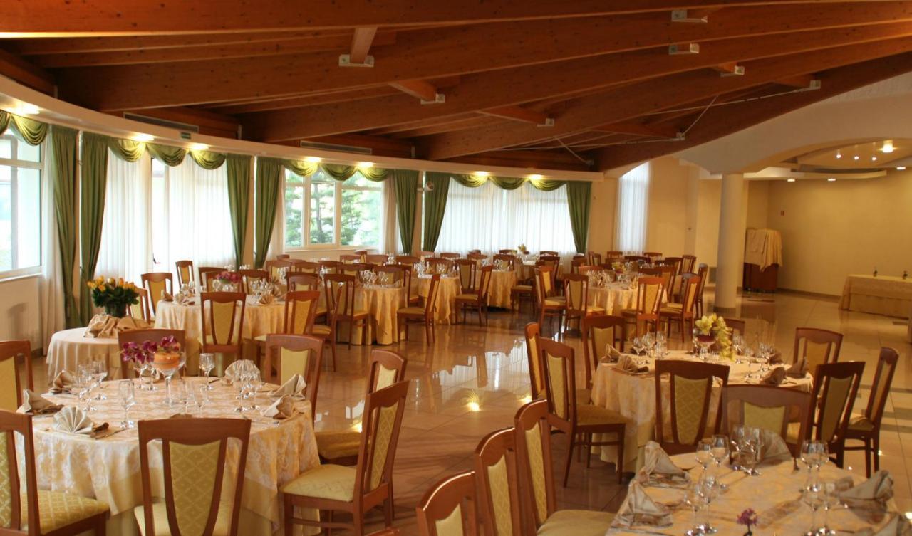 Hotel Mille Pini Marina di Ginosa Exterior foto